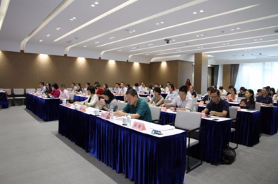 上海技術(shù)創(chuàng)新高地 汽車企業(yè)簽署自律公約，引領(lǐng)行業(yè)高質(zhì)量發(fā)展